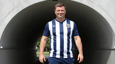 Wealdstone manager Gary Waddock said sorry to the fans after heading straight down the tunnel following a frustrating 1-0...